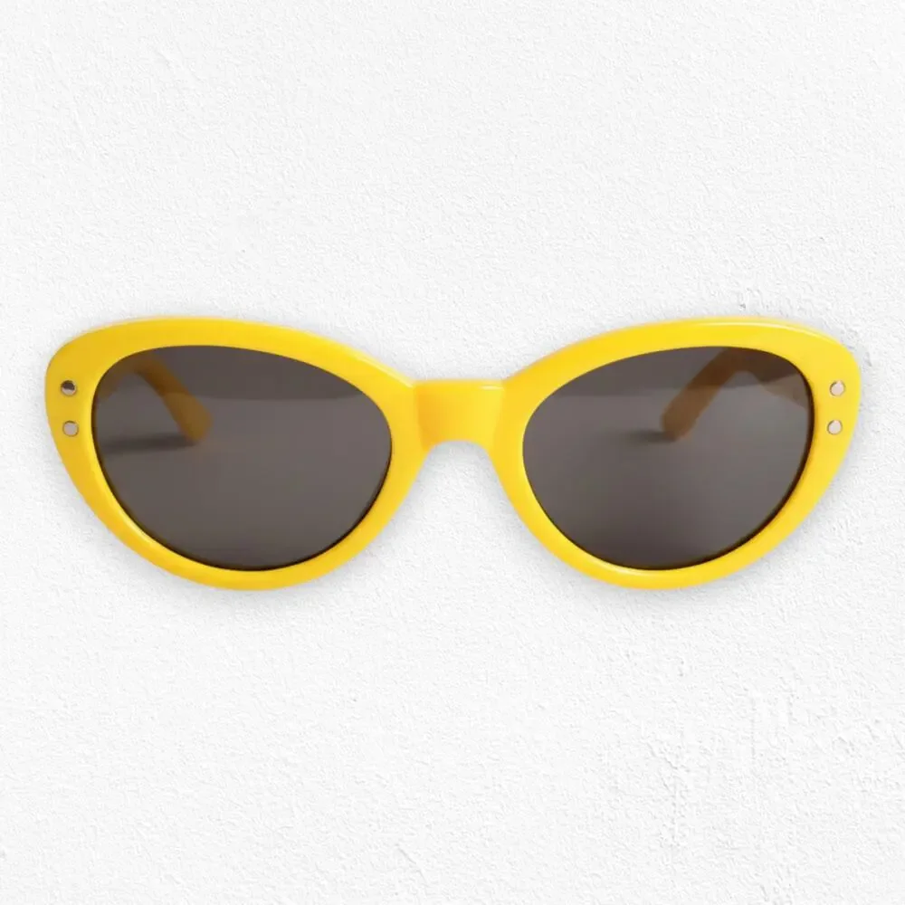 1950s Vintage Yellow Mod Cat Eye Sunglasses Bold Oval Frame Retro Funky Eyewear